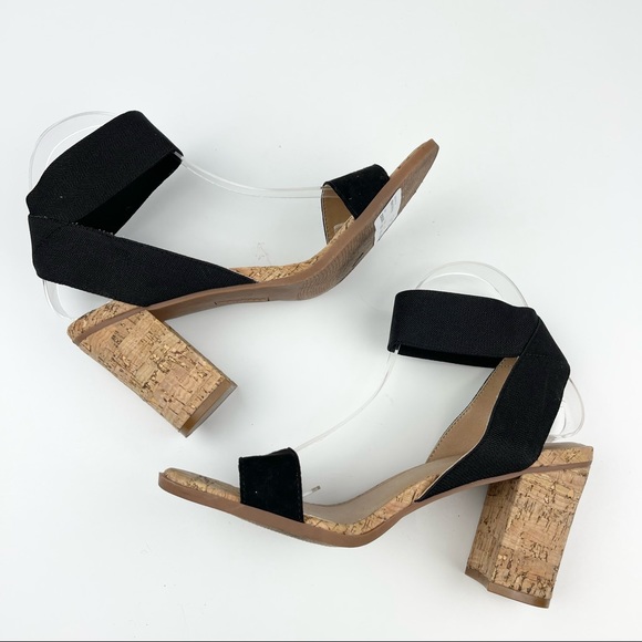 Maurices Hillary Ankle Strap Block Heel Sandal in Black - Picture 3 of 9